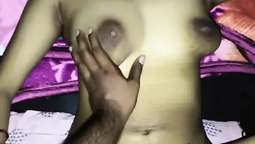 Ateşli Hintli sert seks videosu