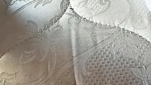 Tüm mumu götüme sokmak için çok çalışıyorum