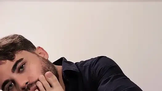 Ayaklara tapan yastıkla sikişiyor ve mastürbasyon klipleri - beepied