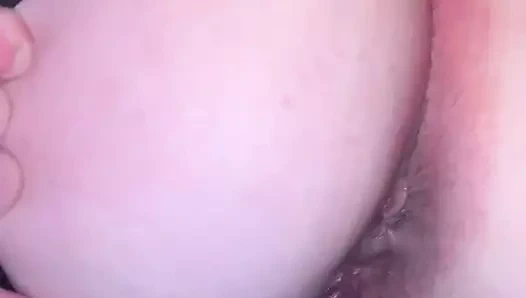 İri güzel kadın - işemek zorundayım!