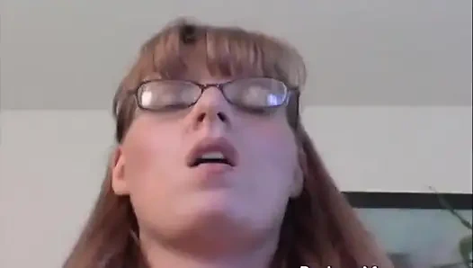 Klasik güzel dolgun büyük memeli yüze boşalma