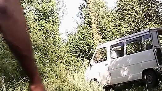 Fransa'dan döl yiyen sürtük ir üçlü sekste sikiliyor