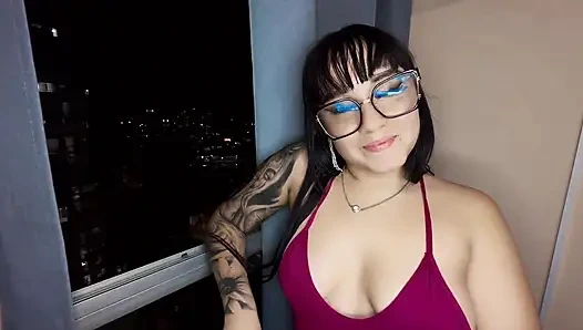 Arkadaşlarımız odadayken Yoğun Bir Bakış Açısı Sikişme (Kötü Bitiyor)