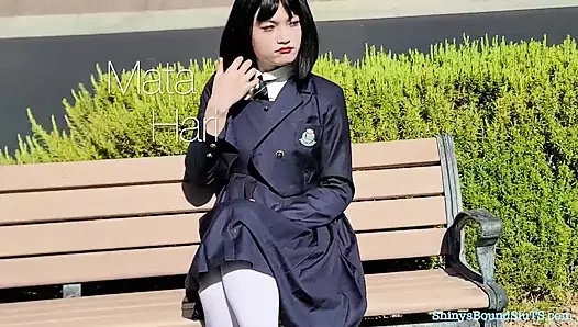 Bekaret kemeri içindeki kız öğrenci bölüm 1