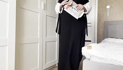 Arab MILF in Stockings