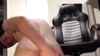 Teşhir için söyleneni yapan başka bir ibne