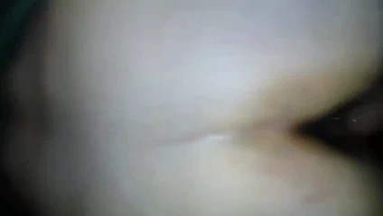 Onun arka alanında derin