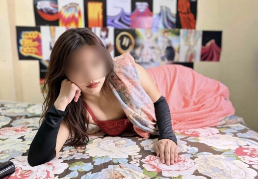 Büyük götlü Hintli üvey kız kardeş ile Hintli ev yapımı porno videosu.
