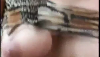 Amatör milf ev yapımı berbat ve sikikleri ile cumshot