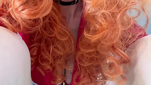 Mayors Giantess asistanı şehri parçalıyor
