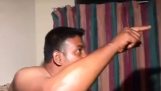 Almanya'dan bağlı zenci fahişe efendilerine iyi hizmet ediyor