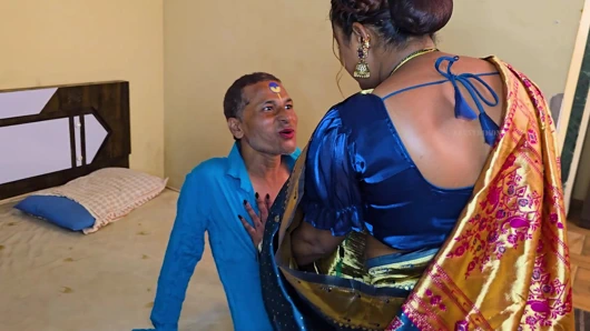 The junk dealer fucked Bhabhi. He took her to the room