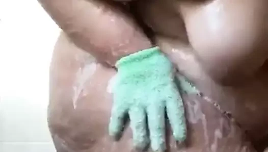 Kalın eşek beyaz bihhh! o kim!?