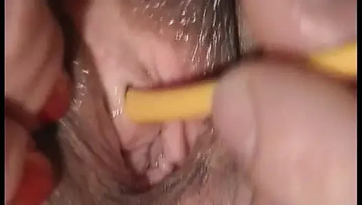 Almanya'dan amcık parmaklı hatunla özel üçlü seks