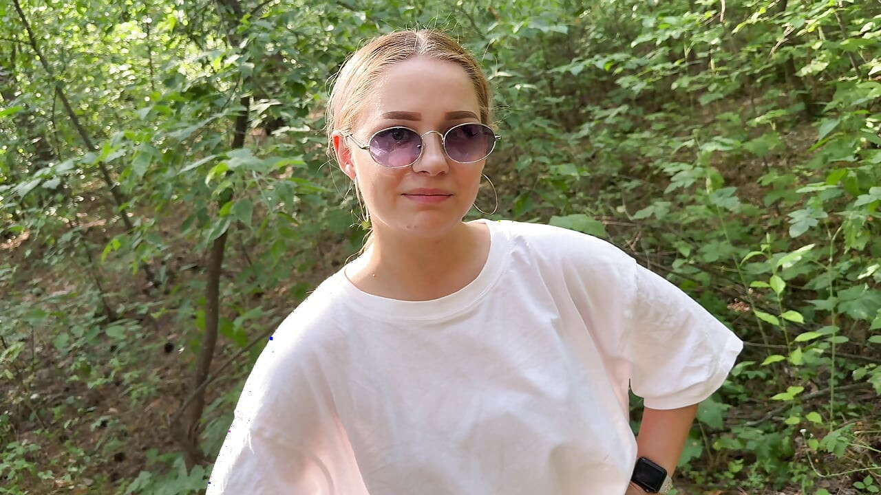 Live content from a walk and pleasant sex in the forest in public
