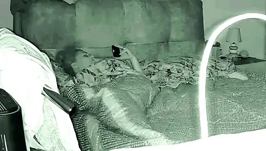 Eşim mastürbasyon yaparken sohbet ederken yakalandı