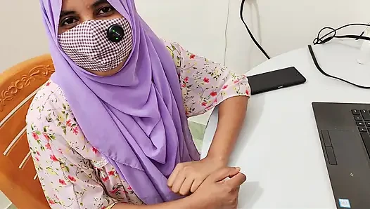 Indian hijabi bhabhi Promotion fuck from office boss Desi xxx