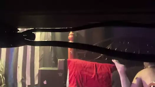 geldi ama hala devam ediyor