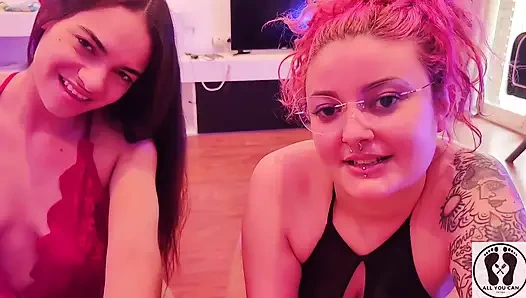 ÇARESIZ ODA ARKADAŞı ÇIFTE SAKSO ÇEKIYOR, ZENCI TANRıÇA EKSTRA