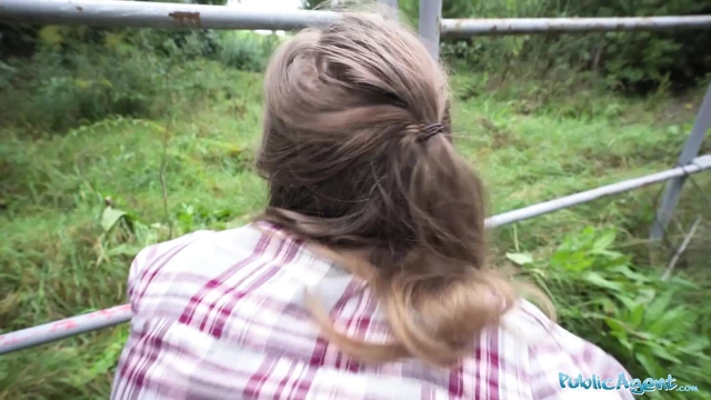 Kamu görevlisi - İsveçli otostopçu harika bir sikiş