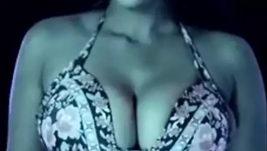 18+ yaş sınırlı çıplak seks, erotik sıcak büyük göğüsler ve büyük memeler