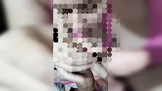 Komşum için sabah iyi bir oral seks, ağzımda boşalmayı seviyorum