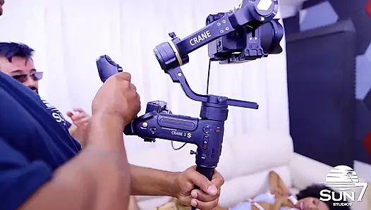 [kamera arkası] - güzel ben mastürbasyon yaparken erkek arkadaşıma götünü vermeye geldi - kiara ateşli, lary lacerda