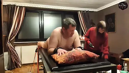 Domlady mia - köle için terör cezası - eğitim: göt sikiş makinesi tarafından sikiliyor - bölüm 1