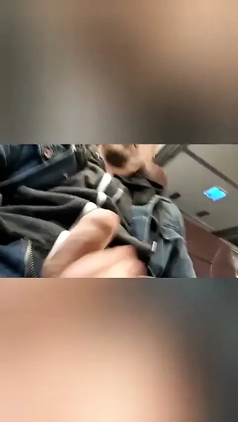 Amtrak üzerinde mastürbasyon yapıyor