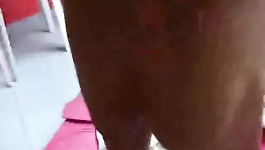 Bayan götümü sikiyor 1