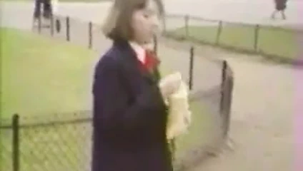 Nmln güzel küçük kız öğrenciler nasıl sikişeceklerini öğreniyor!