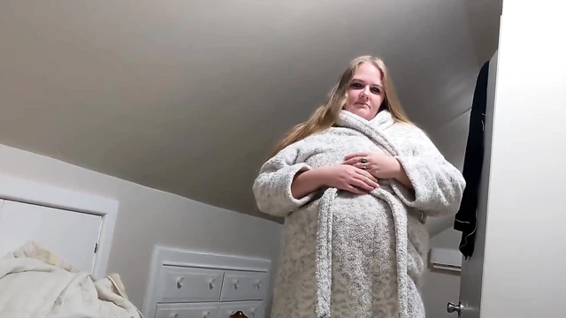 Я никогда не знал, что моя мачеха-толстушка может быть чертовски сексуальной, пока мы не были дома одни, и она соблазнила меня!