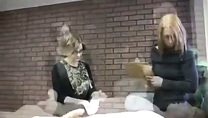 Nerd girl in jerk-test