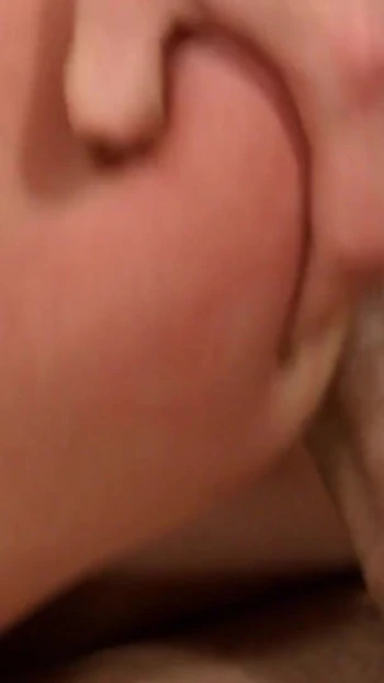 Обязательный для просмотра момент из "мужчина трахает милфу на собеседовании на работу!"