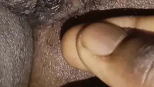 Parmağımı üvey annemin vajinasına soktum ve balını çıkardım, bölüm 2