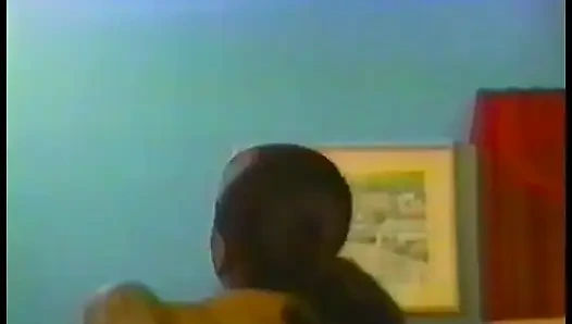Güzel zenci piliç Portia Cauldwell azgın beyaz beyefendiyle sikişiyor