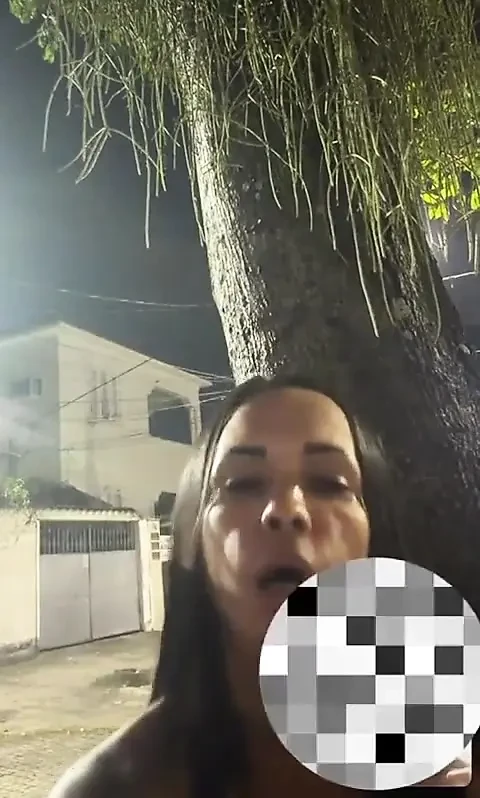 Sokakta görüntülü görüşme