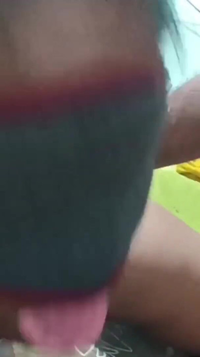 Ateşli Hintli hema teyze açık havada evde at gibi üniversite öğrencisi üvey babasıyla ve numara yapıyor | Klip 1