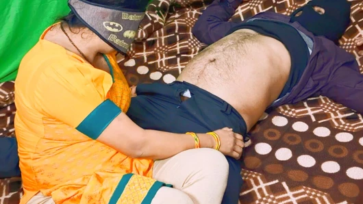 Hintli ateşli kadın sıkı amcıklı seks videosu, yerel köylü yenge xxx video