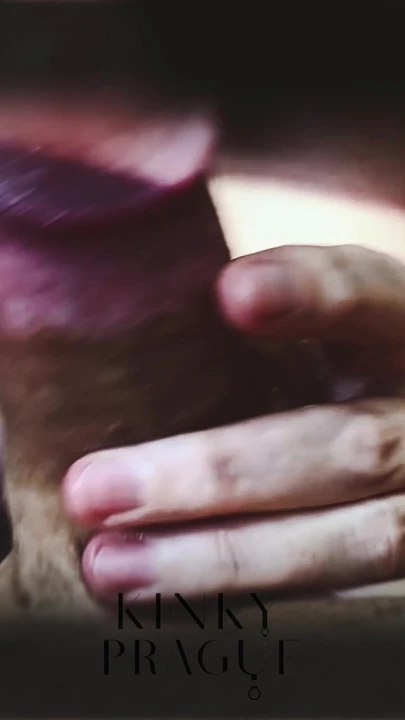 Azgın sarışın Çek iri güzel kadın sürtük yüzüne büyük bir döl göstermeden önce götümü yedi ve rock sert porno yıldızı yarağımı yuttu