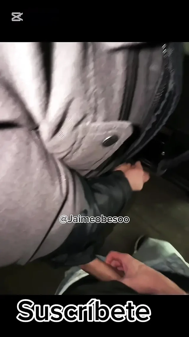 Jaime obese bana sakso çekmesi için elçiyi baştan çıkarıyorum ve sonra içine boşalıyor