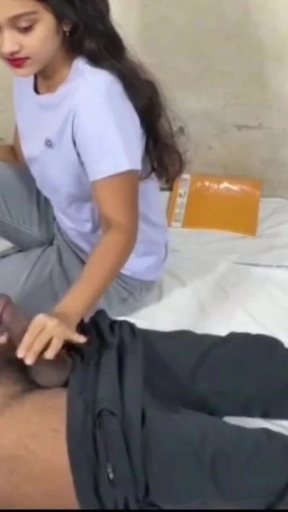 Sınav zamanı üvey erkek kardeş ve üvey kız kardeş ilk kez xhamster'da ortak sorun | Klip 1
