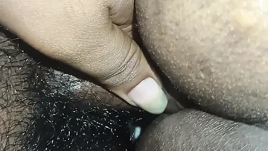 Üvey anne ile sert sikişiyor