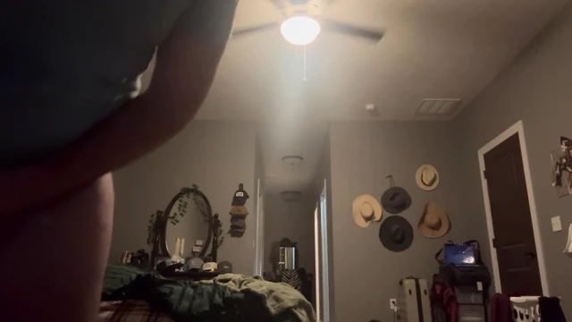 Tek başınayken takla