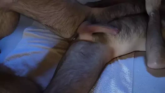 Alacakaranlıkta başka bir sallayarak aneros prostat anal orgazm