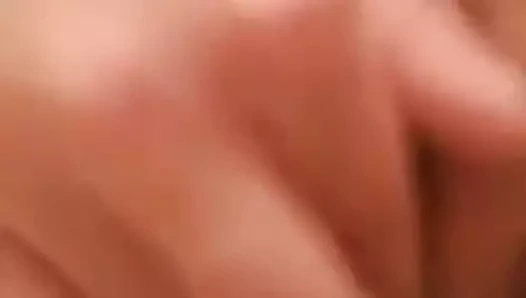 Beni tekmelemeni sevdiğimi biliyorsun. içimde büyük bir yük..