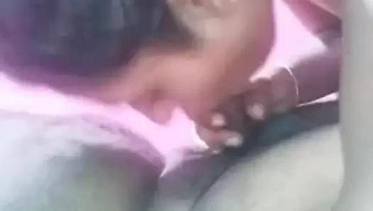 Kız arkadaş emiyor