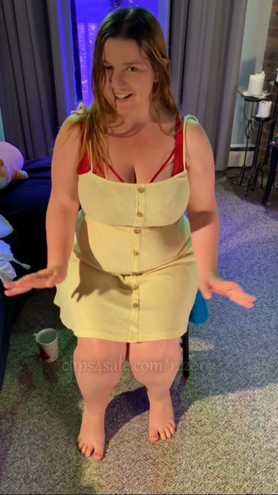 WeVibe - Mini Elbise Soyunma Şovuyla Kenar Orgazmlar - BBW 38G Torpido Göğüsler ve G-string - Plus Size Model Fetişi | Bölüm 2