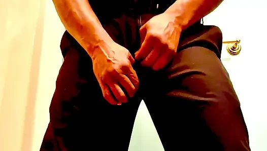 Siyah kadın kılıklı boşaltıcı striptiz