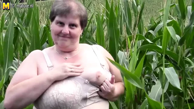 Eski şişman bbw anne sikikleri kendini açık